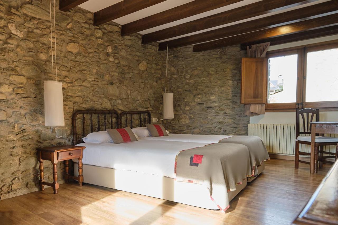 Cal Marrufes Guest House Puigcerda Exterior photo