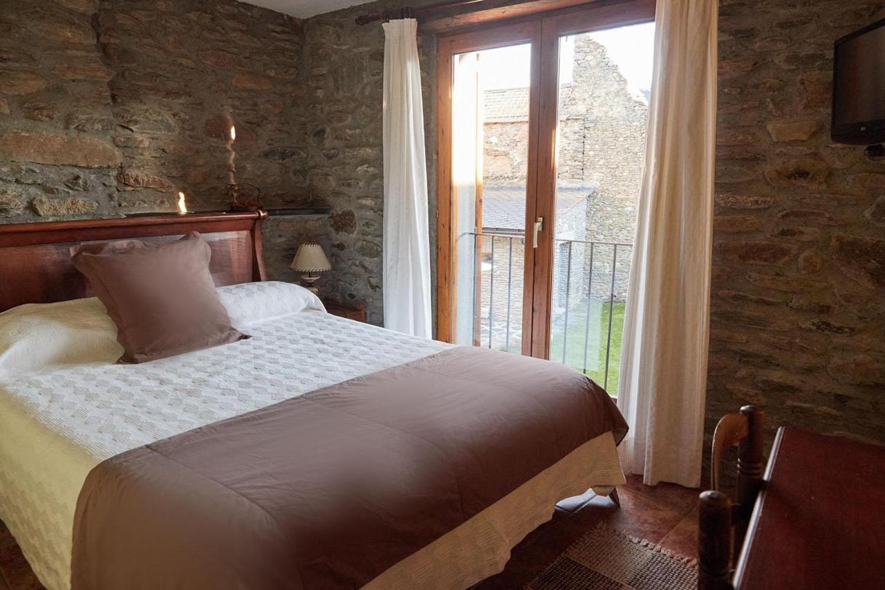 Cal Marrufes Guest House Puigcerda Exterior photo