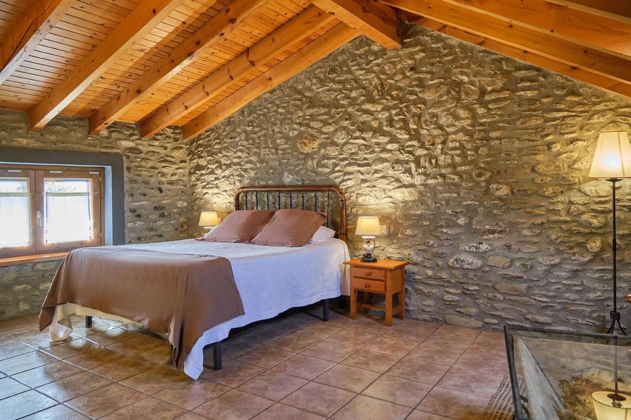 Cal Marrufes Guest House Puigcerda Exterior photo