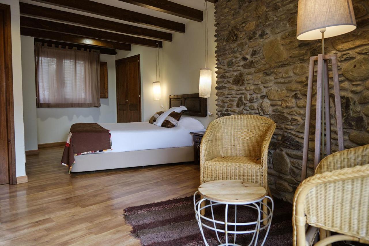Cal Marrufes Guest House Puigcerda Exterior photo