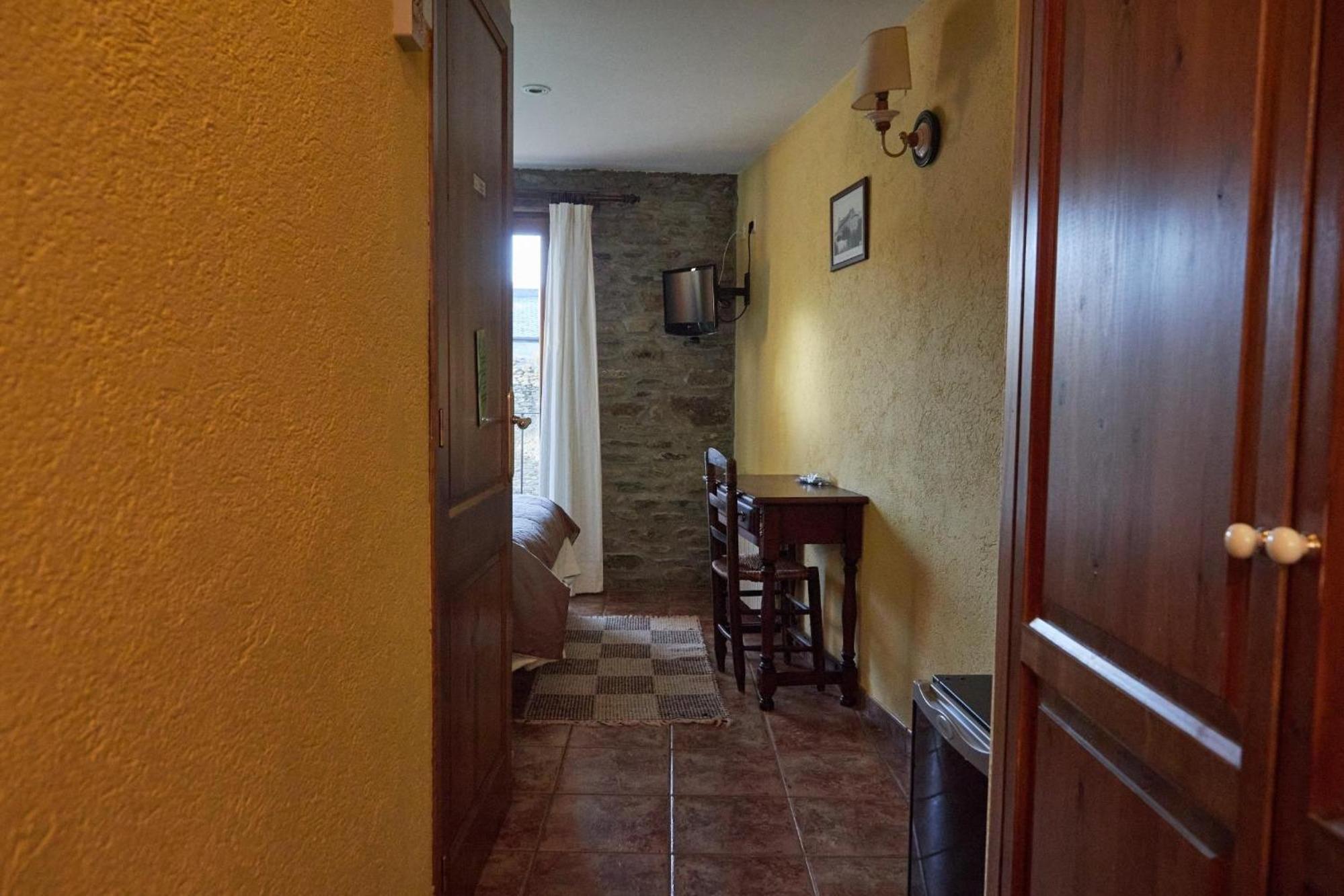 Cal Marrufes Guest House Puigcerda Exterior photo