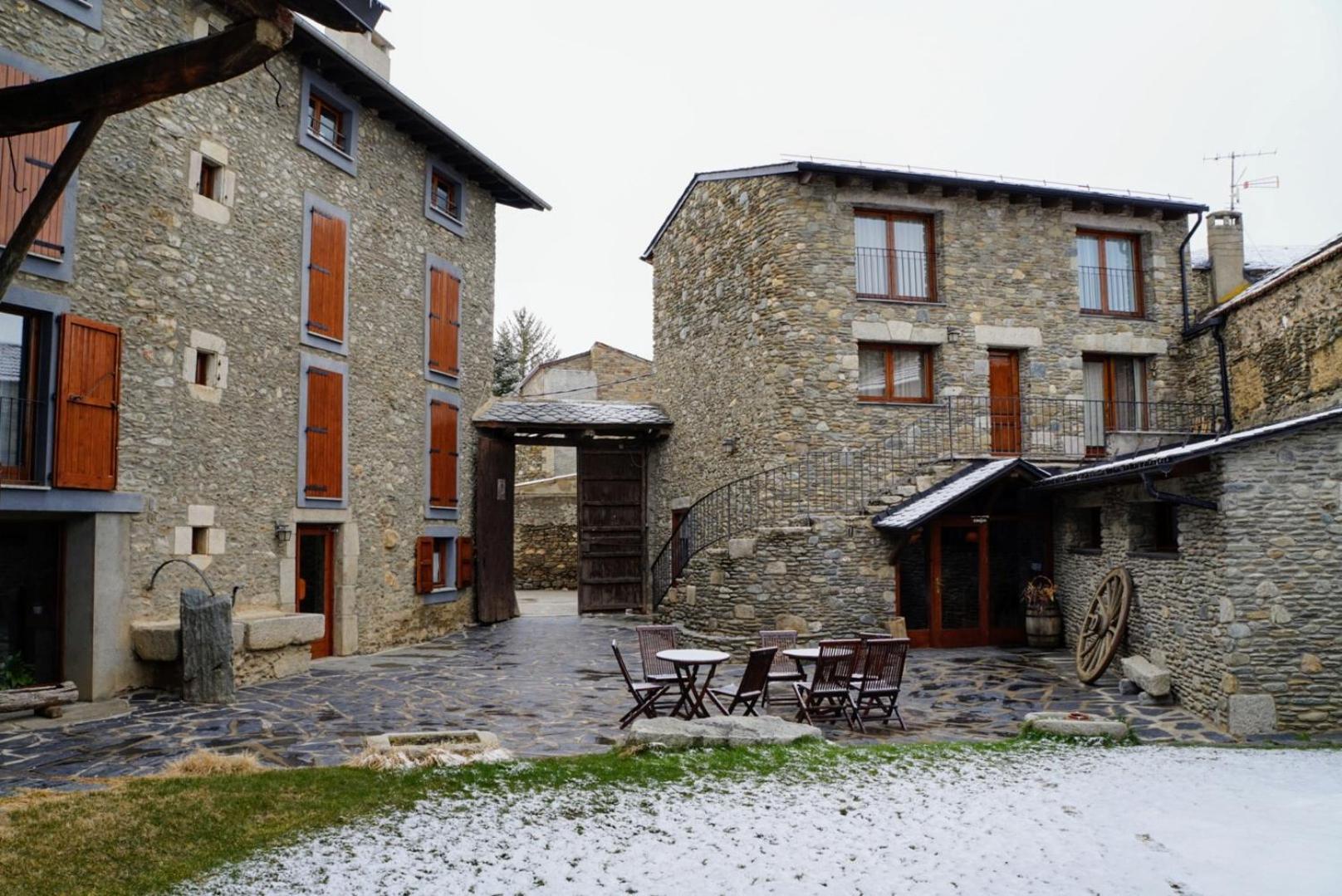 Cal Marrufes Guest House Puigcerda Exterior photo